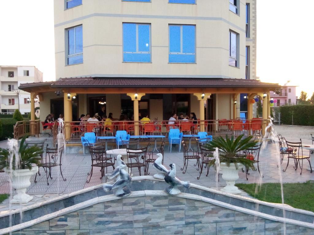 Hotel Restaurant Globi Velipojë Zewnętrze zdjęcie